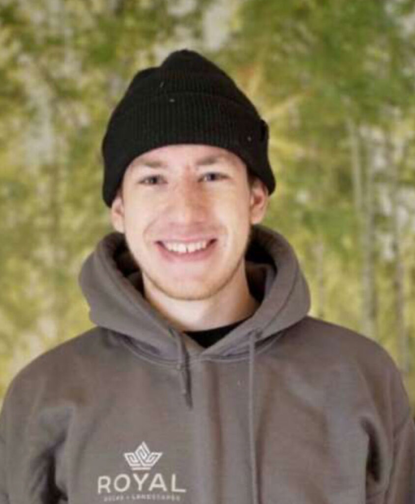 carpentry foreman at royal decks and landscapes